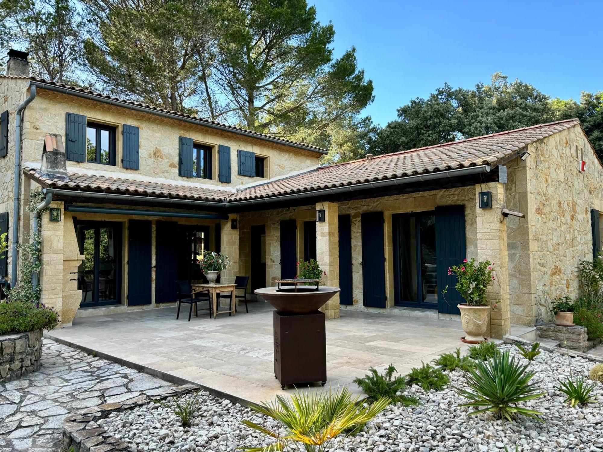 Maison Terre De Lune Mondragon Exterior photo
